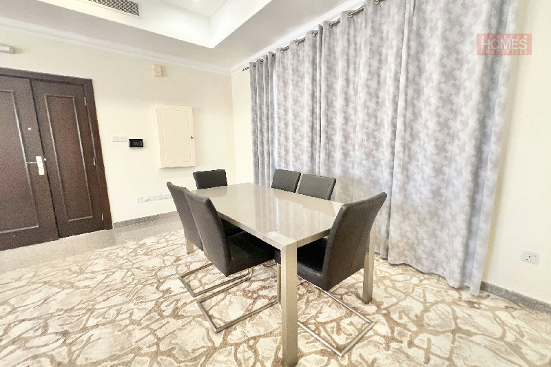 MODERN AND BRIGHT 3 BEDROOM APARTMENT – Slide 5