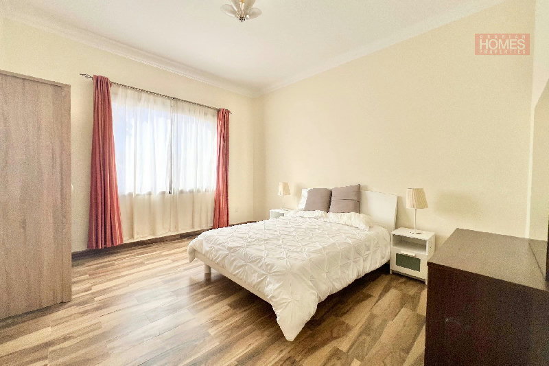 MODERN AND BRIGHT 3 BEDROOM APARTMENT – Slide 7