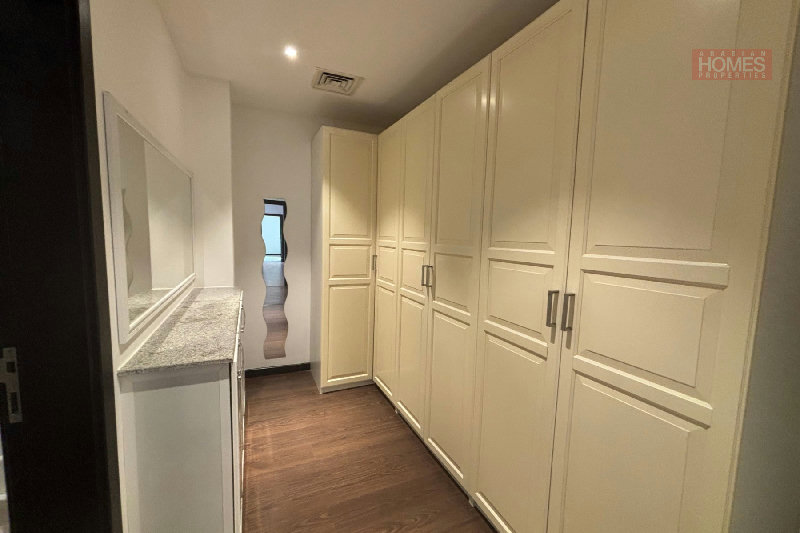 ELEGANT 4 BEDROOM WITH PRIVATE POOL – Slide 9