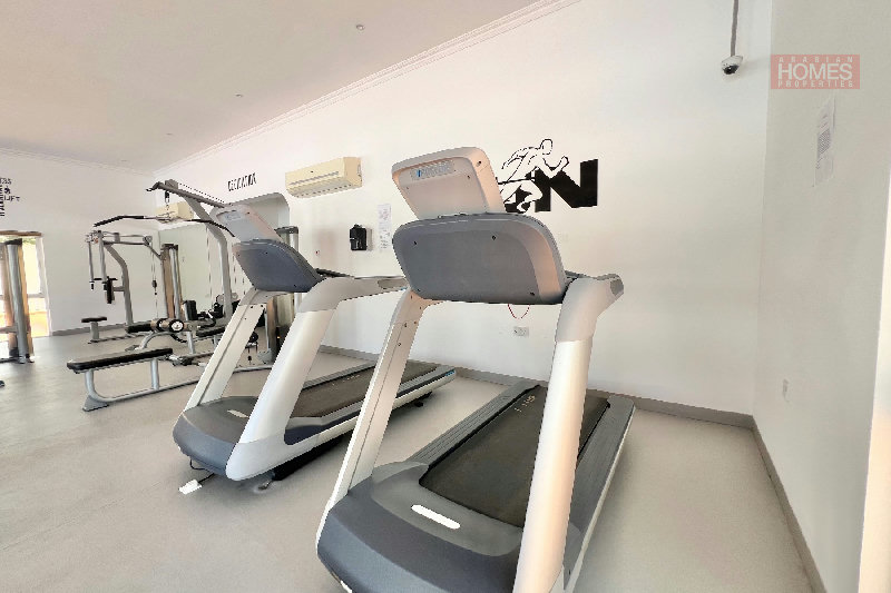 FULLY RENOVATED 3 BEDROOM VILLA WITH PRIVATE GARDEN – Slide 14