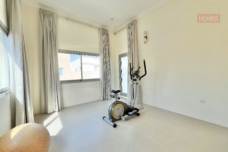 NAVY APRROVED 4 BEDROOM VILLA WITH PRIVATE POOL – Slide 13