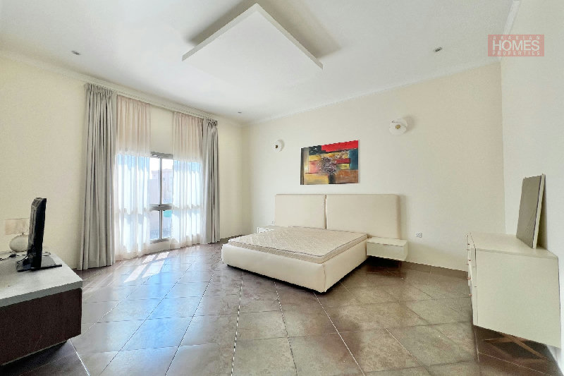 NAVY APRROVED 4 BEDROOM VILLA WITH PRIVATE POOL – Slide 9