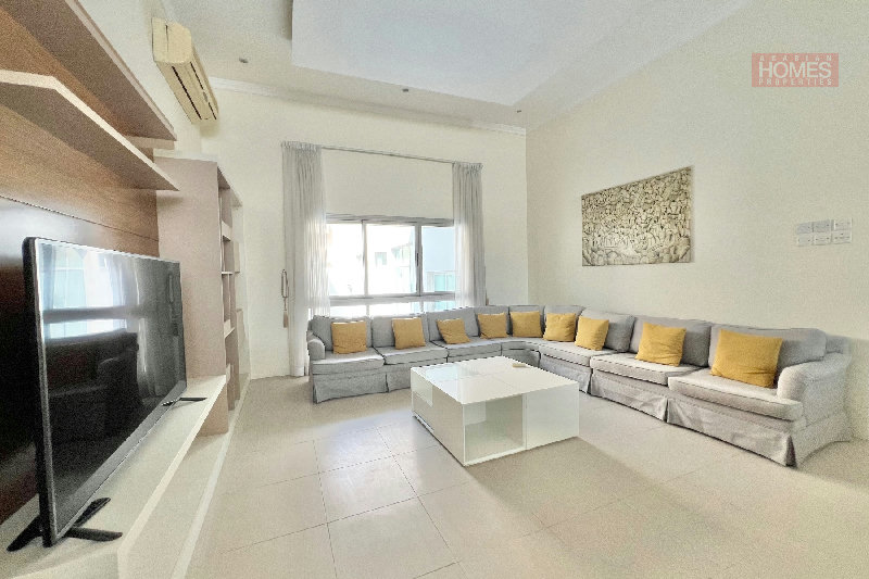 NAVY APRROVED 4 BEDROOM VILLA WITH PRIVATE POOL – Slide 4