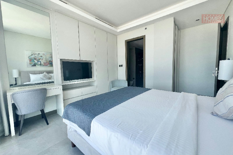 LUXURY 1 BEDROOM APARTMENT WITH SEA VIEW – Slide 4