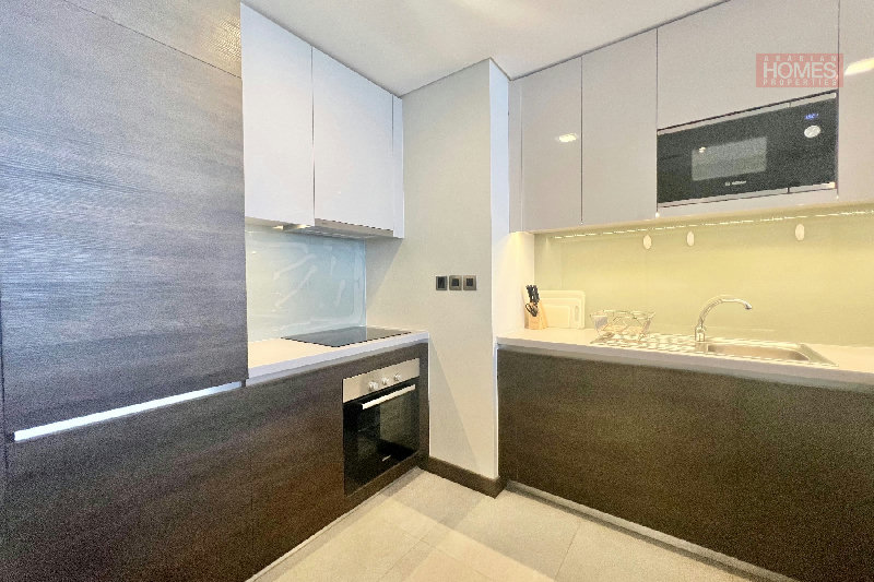 LUXURY 1 BEDROOM APARTMENT WITH SEA VIEW – Slide 10