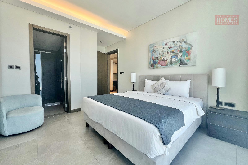 LUXURY 1 BEDROOM APARTMENT WITH SEA VIEW – Slide 3