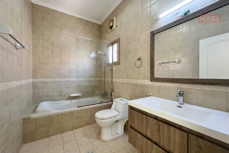 FAMILY FRIENDLY 3 BEDROOM VILLA WITH SMALL GARDEN – Slide 8