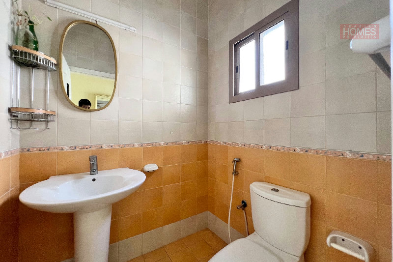 FAMILY FRIENDLY 3 BEDROOM VILLA WITH SMALL GARDEN – Slide 12