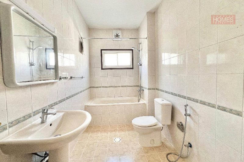 SINGLE STOREY 3 BEDROOM VILLA WITH PRIVATE GARDEN – Slide 12