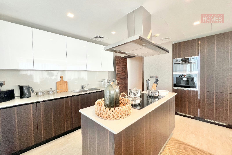 LUXURY 3 BEDROOM APARTMENT WITH POOL AND BALCONY  – Slide 8