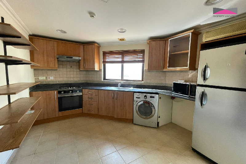 Well-Appointed 3-Bedroom Family Apartment in Saar β Slide 5