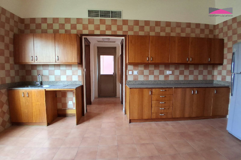 Beautifully Presented 4-Bedroom Villa with Private Patio in Hamala β Slide 10