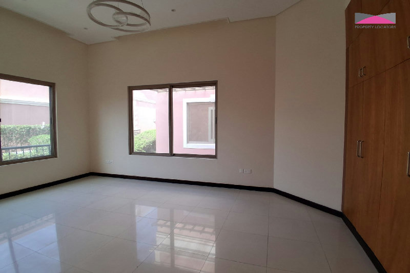 Beautifully Presented 4-Bedroom Villa with Private Patio in Hamala β Slide 16