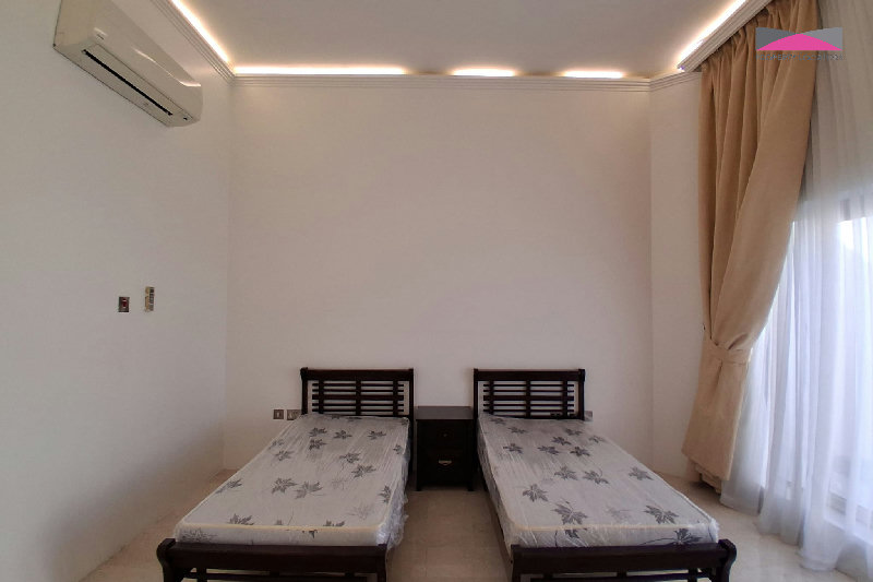 Charming 3-Bedroom Villa with Private Garden β Hamala β Slide 10