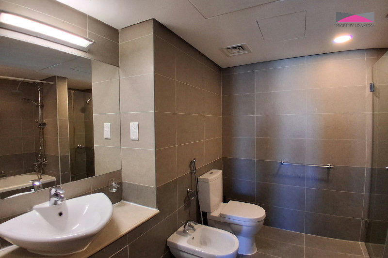 Spacious Beachfront Family Apartment | 3 Bedrooms + Maidβs Room β Slide 9