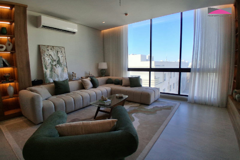 Move-In Ready | Bright and Modern 3-Bedroom Apartment β Slide 3