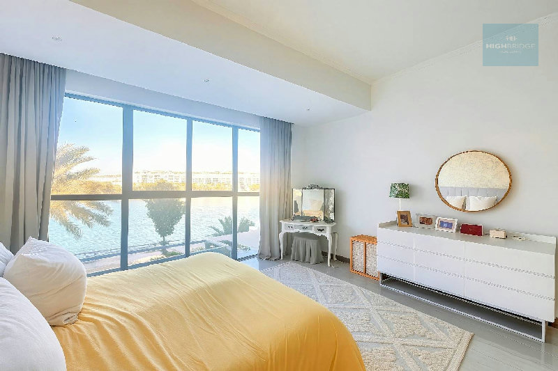 Private Beachfront Living | Panoramic Sea Views - Fully Furnished  – Slide 9