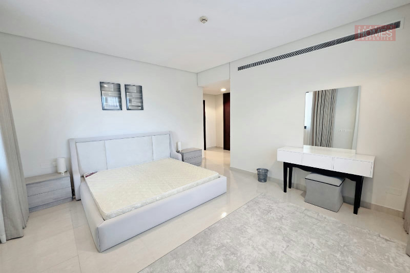 AMAZING BALCONY PET FREE NEW APARTMENT & FURNITURE  – Slide 17