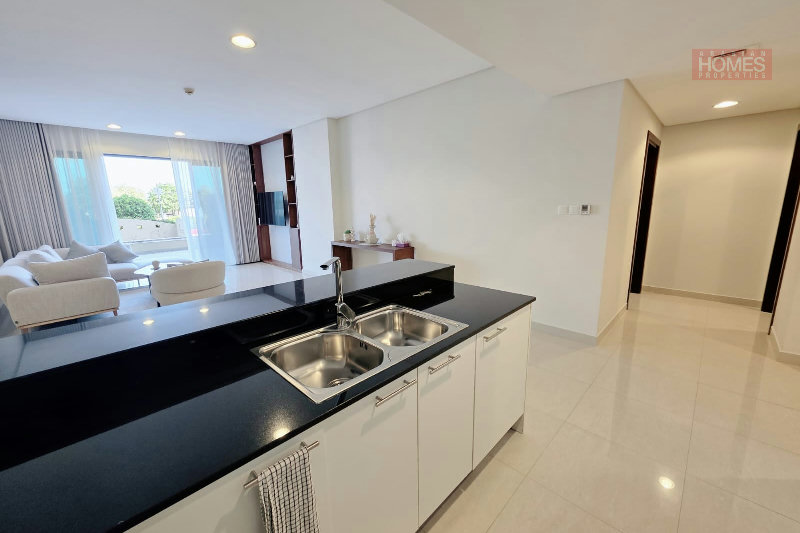 AMAZING BALCONY PET FREE NEW APARTMENT & FURNITURE  – Slide 24