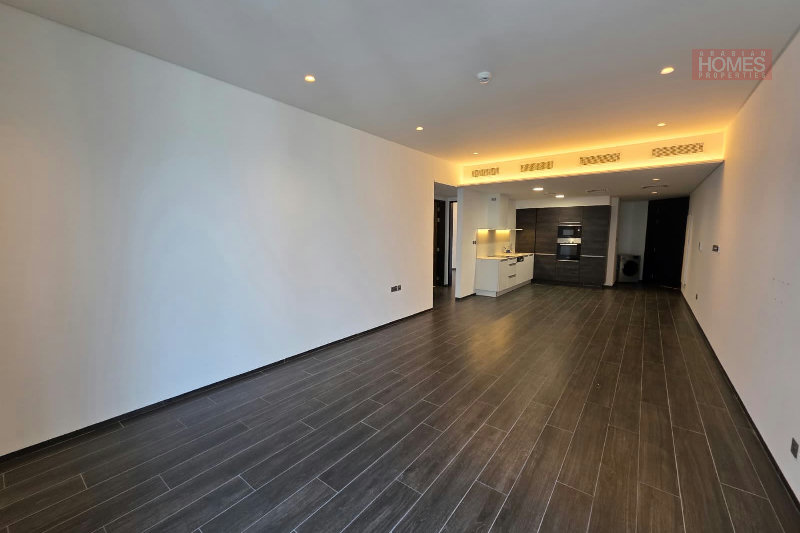 SEA VIEW BALCONY PET FREE SPACIOUS IN & OUT FACILITIES – Slide 5