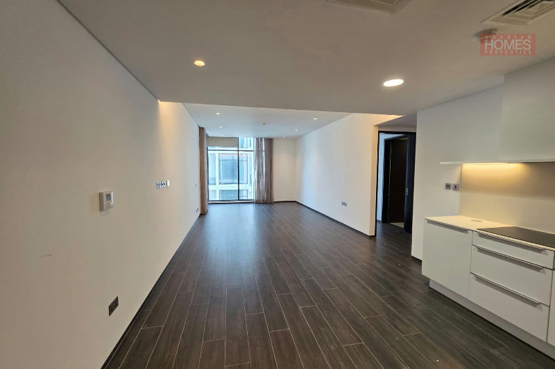 SEA VIEW BALCONY PET FREE SPACIOUS IN & OUT FACILITIES – Slide 2