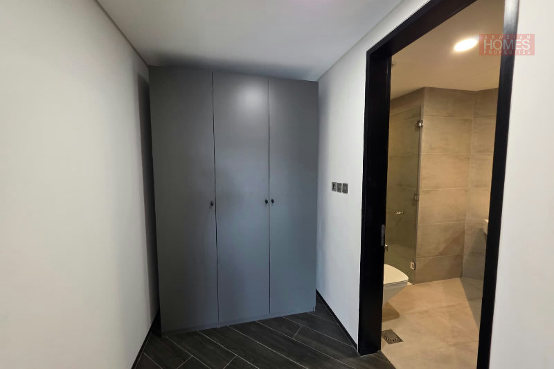 SEA VIEW BALCONY PET FREE SPACIOUS IN & OUT FACILITIES – Slide 10