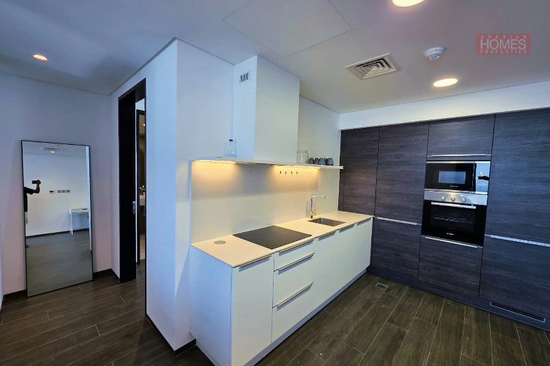 SEA VIEW BALCONY STORAGE/LAUNDRY ROOM JOGGING TRACK  – Slide 7