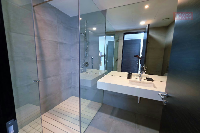 SEA VIEW BALCONY STORAGE/LAUNDRY ROOM JOGGING TRACK  – Slide 23