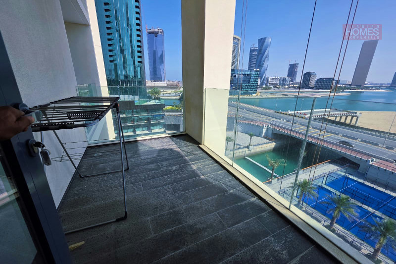 SEA VIEW BALCONY STORAGE/LAUNDRY ROOM JOGGING TRACK  – Slide 12