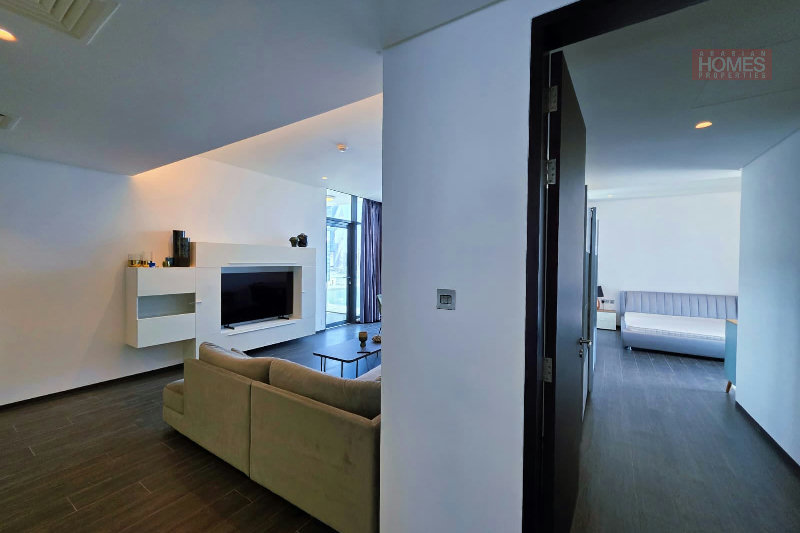 SEA VIEW BALCONY STORAGE/LAUNDRY ROOM JOGGING TRACK  – Slide 17