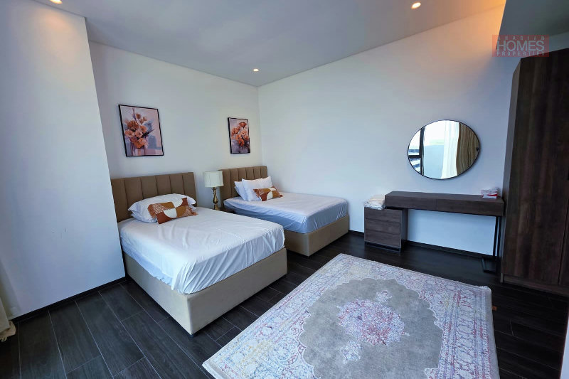 OFFER PRICE 2 SEAVIEW BALCONIES LAUNDRY/STORAGE ROOM – Slide 19