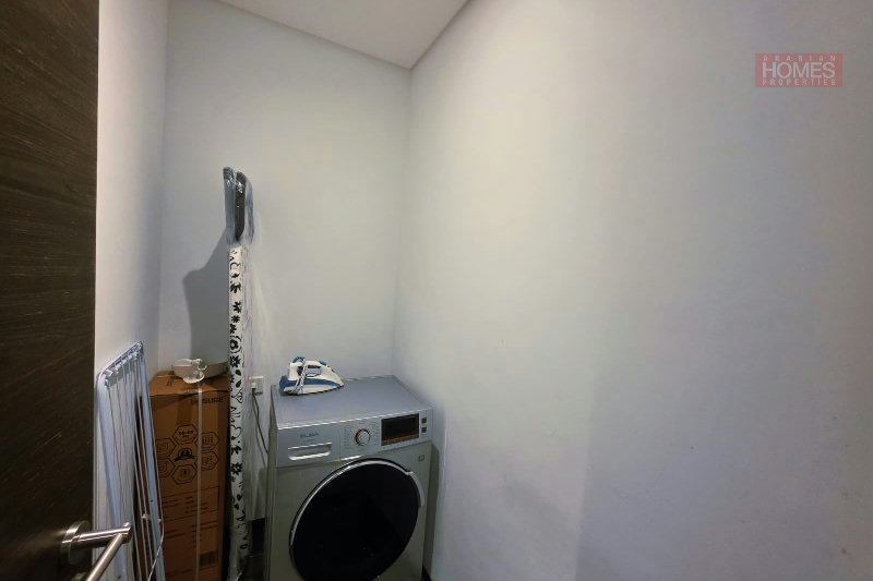 OFFER PRICE 2 SEAVIEW BALCONIES LAUNDRY/STORAGE ROOM – Slide 2