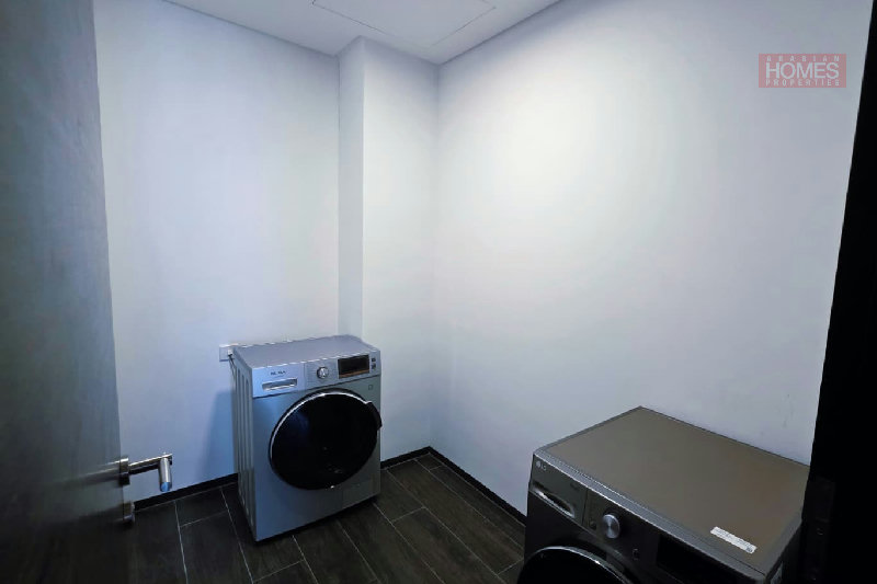 SEA VIEW BREEZES BALCONY PET FREE LAUNDRY & STORAGE ROOM – Slide 14