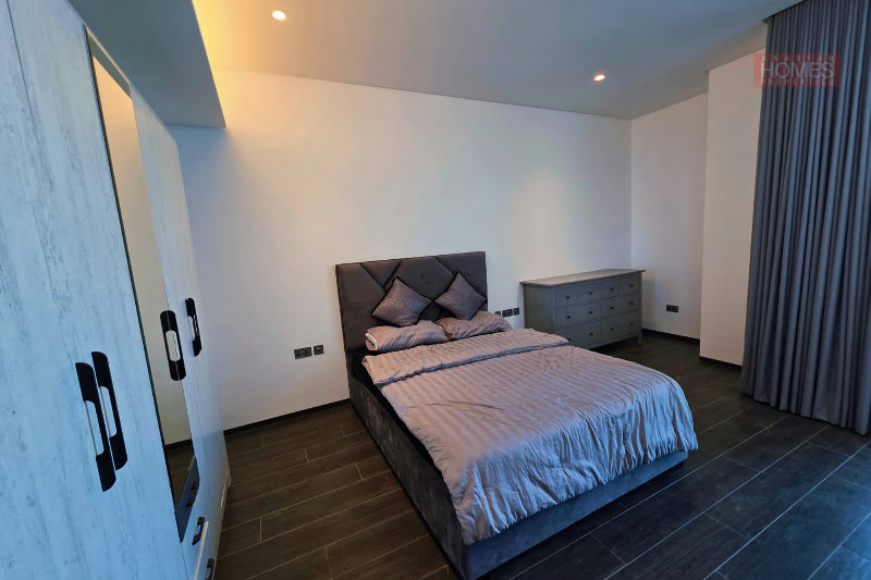 SEA VIEW BREEZES BALCONY PET FREE LAUNDRY & STORAGE ROOM – Slide 20