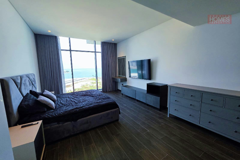 SEA VIEW BREEZES BALCONY PET FREE LAUNDRY & STORAGE ROOM – Slide 22