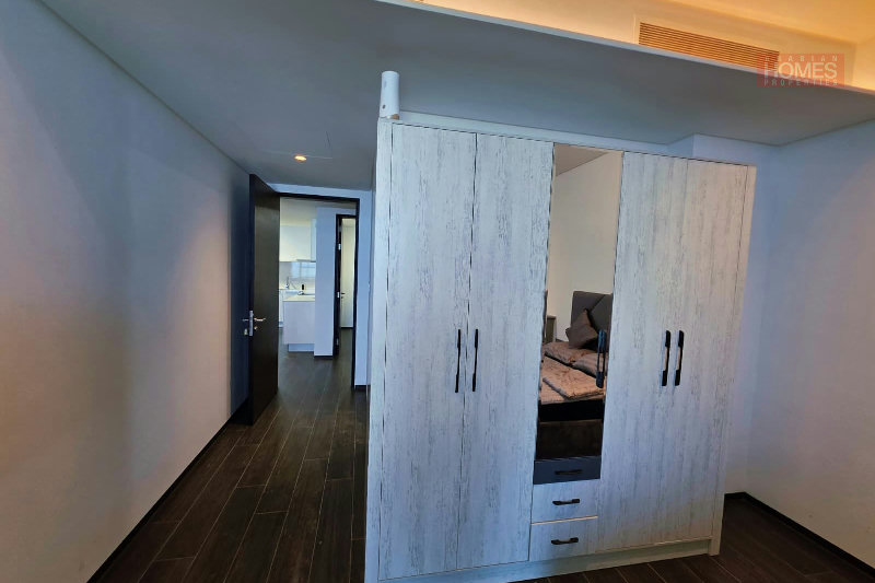 SEA VIEW BREEZES BALCONY PET FREE LAUNDRY & STORAGE ROOM – Slide 15