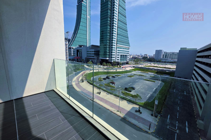 BRIGHTER GREENARY VIEW BALCONY PET FREE LAUNDRY SPACE  – Slide 1