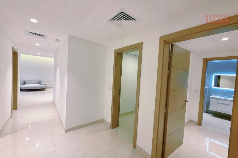 BRIGHTER BRAND NEW BALCONY LAUNDRY/STORAGE & MAID ROOM – Slide 17