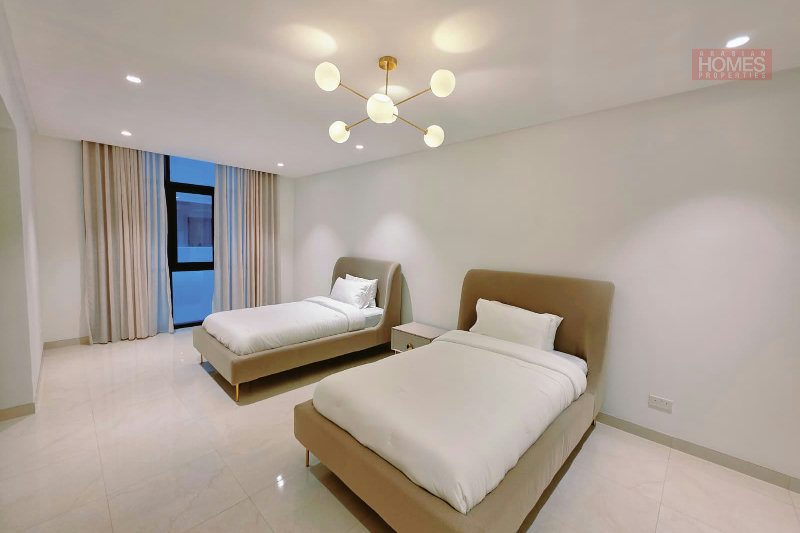 BRIGHTER BRAND NEW BALCONY LAUNDRY/STORAGE & MAID ROOM – Slide 15