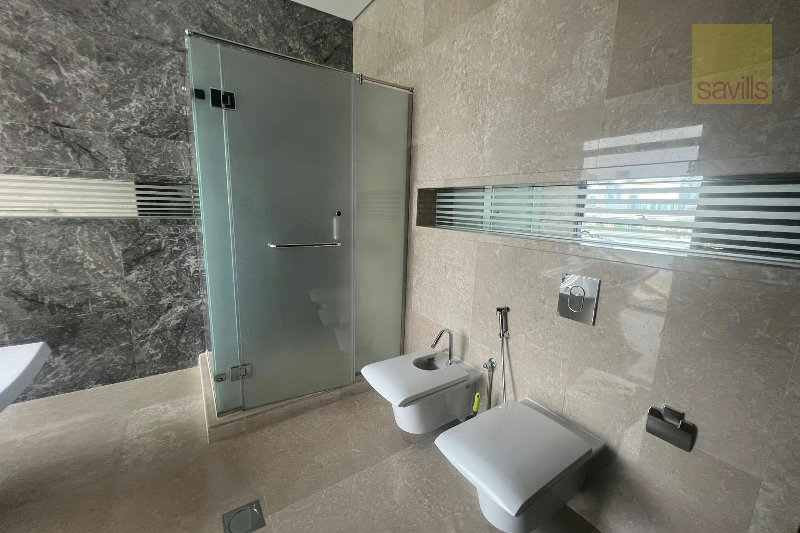 Luxury 4 bedroom + maid room Apartment  – Slide 7