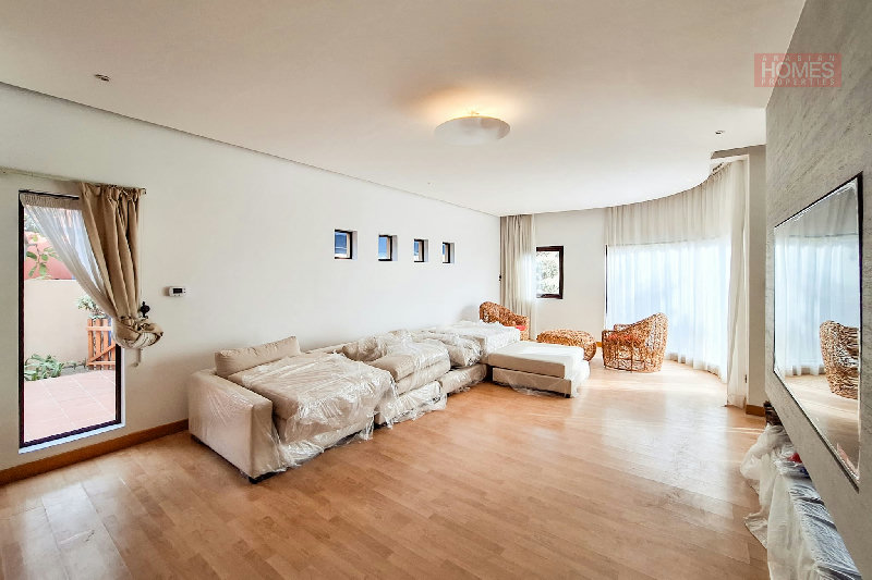 MODERN | FURNISHED | SPACIOUS | 3 BEDROOMS – Slide 5