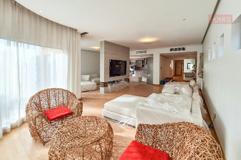 MODERN | FURNISHED | SPACIOUS | 3 BEDROOMS – Slide 2