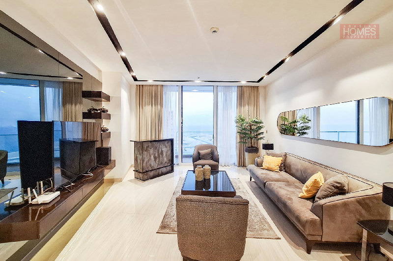 LUXURIOUS 2 BEDROOMS | SEAVIEWS | BALCONIES β Slide 2