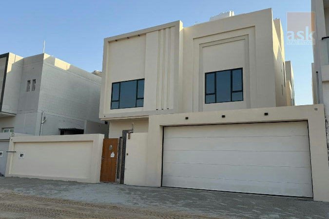 للبيع فيلا في منطقة  صدد  – Slide 1