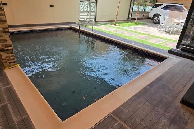 للبيع فيلا فاخرة في منطقة جو  – Slide 4