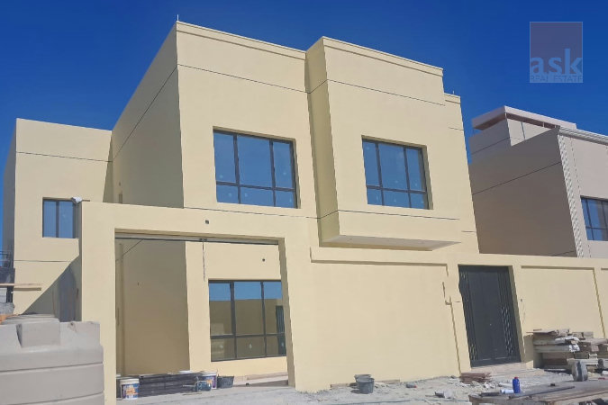 للبيع فيلا فاخرة في منطقة عسكر – Slide 1