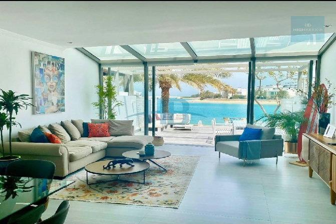 فيلا راقيه ع البحر في امواج  – Slide 7