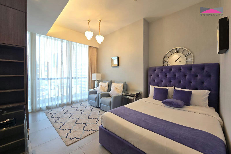 Fully Furnished | Balcony | Pool & City View β Slide 2