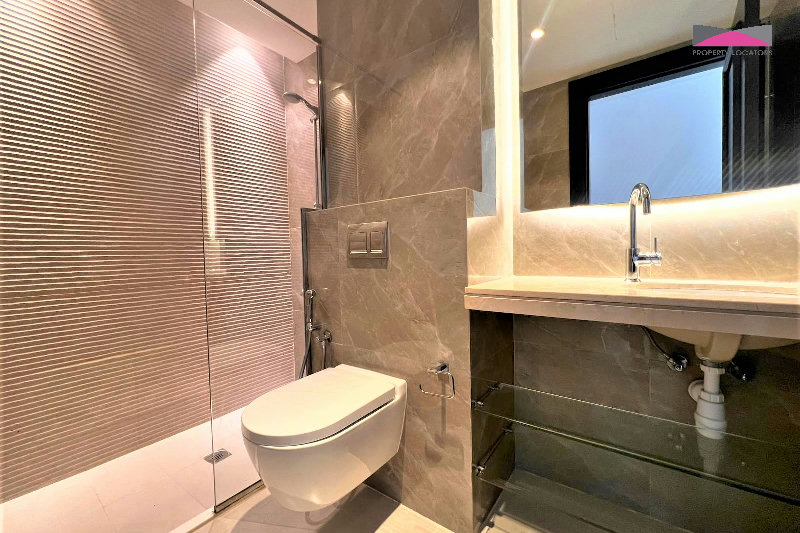 MODERN FURNISHED DUPLEX | SEA VIEW | BALCONY β Slide 8