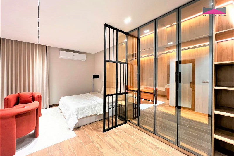 STANDALONE VILLA | MODERN | BRAND NEW – Slide 7